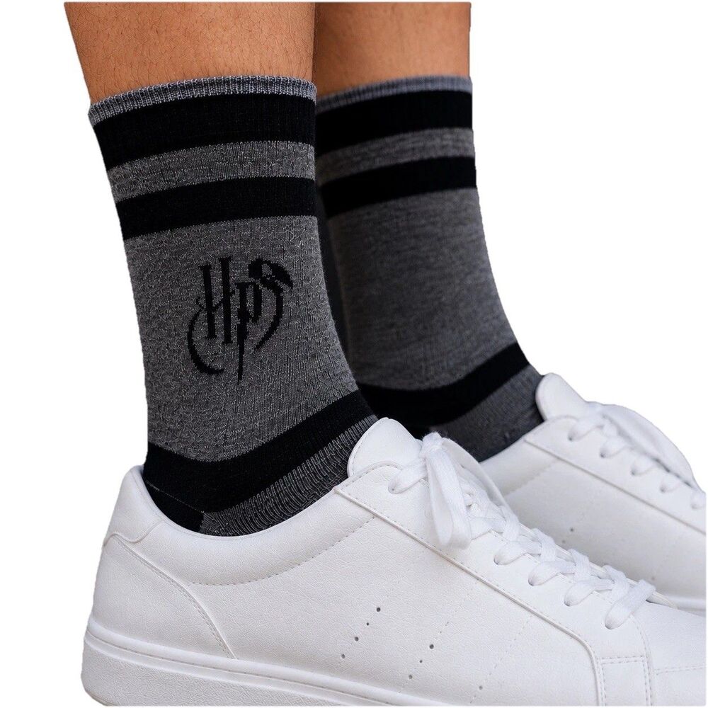 Harry Potter Womens Crew Socks Size 6-12 Gray Black Striped Casual Logo‎ NWT